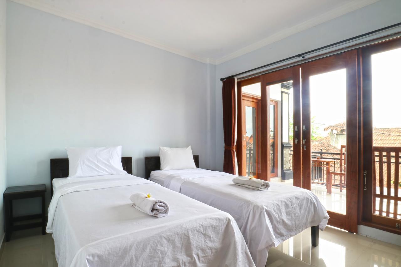 The Wina Echo Beach Guest House Canggu  Exterior photo